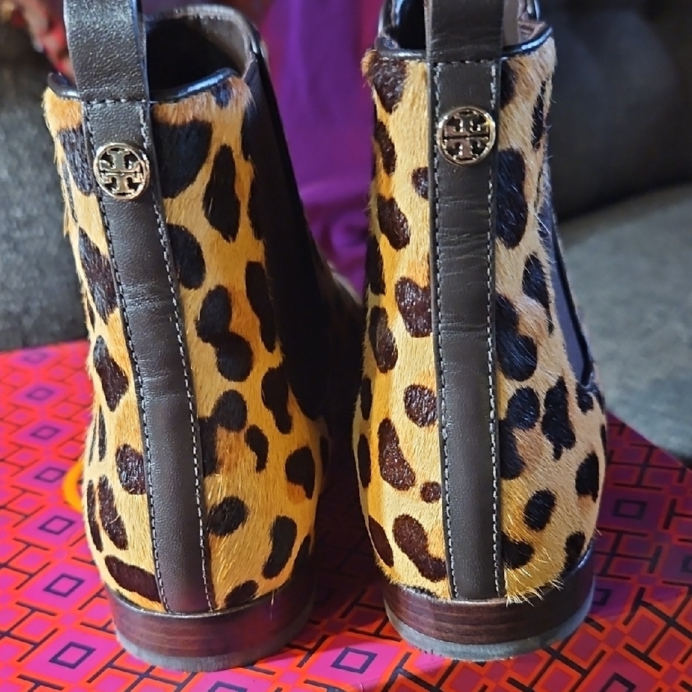 Tory Burch Leopard Print Ankle Boots - Picture 5 of 15